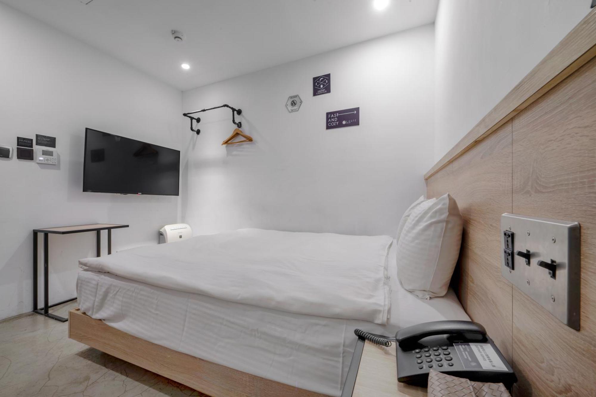Chase Hotel Тайчжун Экстерьер фото